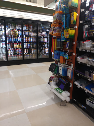 Grocery Store «D & W Fresh Market», reviews and photos, 2103 Parkview Ave, Kalamazoo, MI 49008, USA