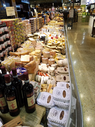 Grocery Store «Whole Foods Market», reviews and photos, 4501 Market Commons Dr, Fairfax, VA 22033, USA