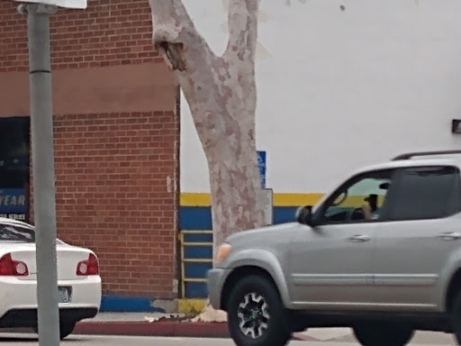 Tire Shop «USA Express Tire & Service», reviews and photos, 350 Broadway St, Laguna Beach, CA 92651, USA