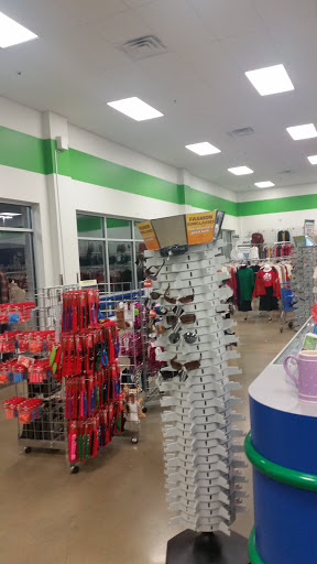 Thrift Store «Goodwill Store, Outlet Center & Donation Center», reviews and photos, 571 Hepburn Rd, Avondale, PA 19311, USA