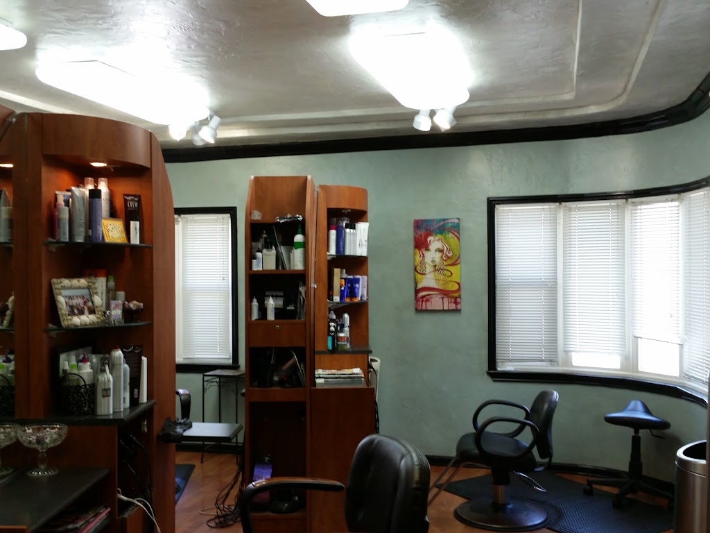 Cut Loose Hair Design 95608