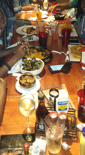 Family Restaurant «The Barn Bowl & Bistro», reviews and photos, 13 Uncas Ave, Oak Bluffs, MA 02557, USA