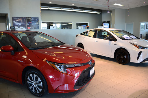 Toyota Dealer «St Charles Toyota», reviews and photos, 2651 E Main St, St Charles, IL 60174, USA