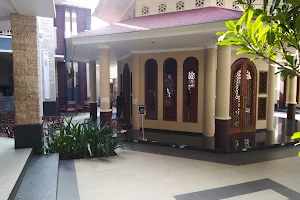 Rumah Makan Paiton Asri image