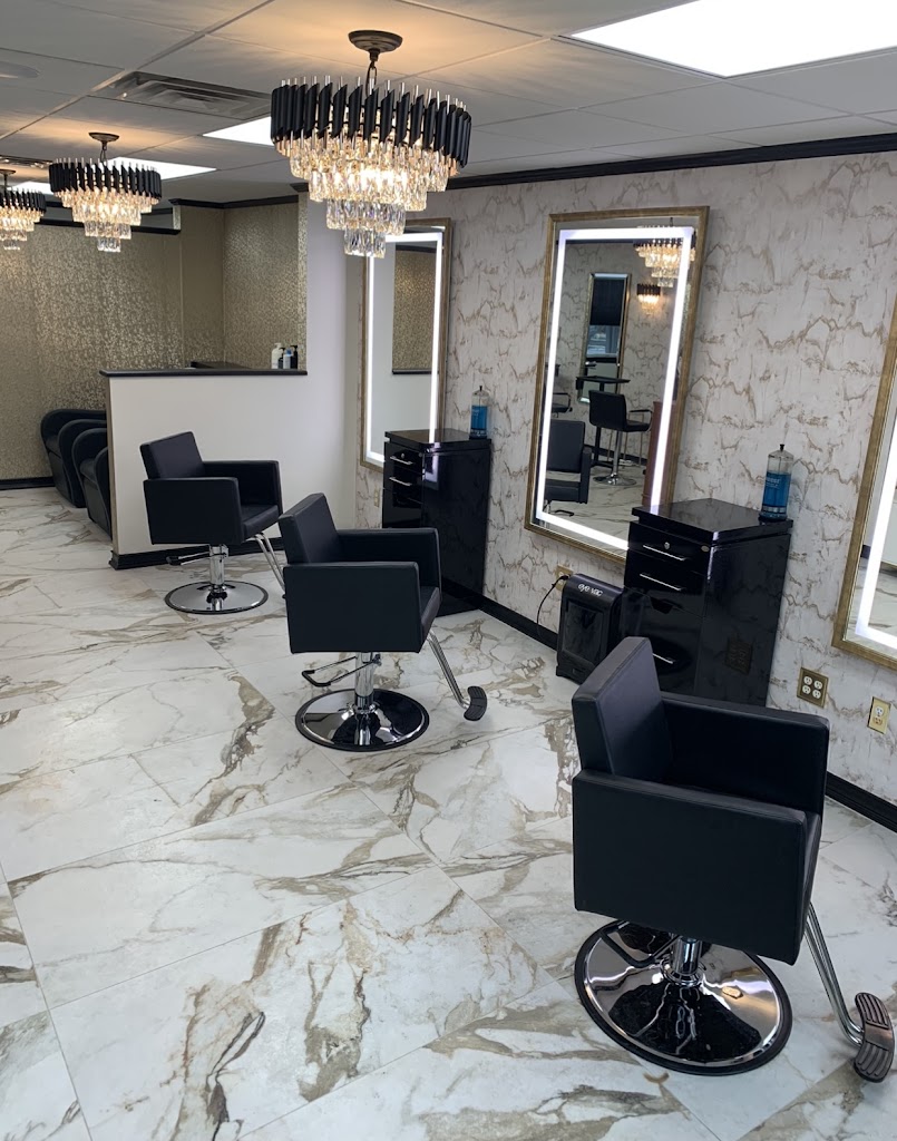 Salon d'Oro 07440