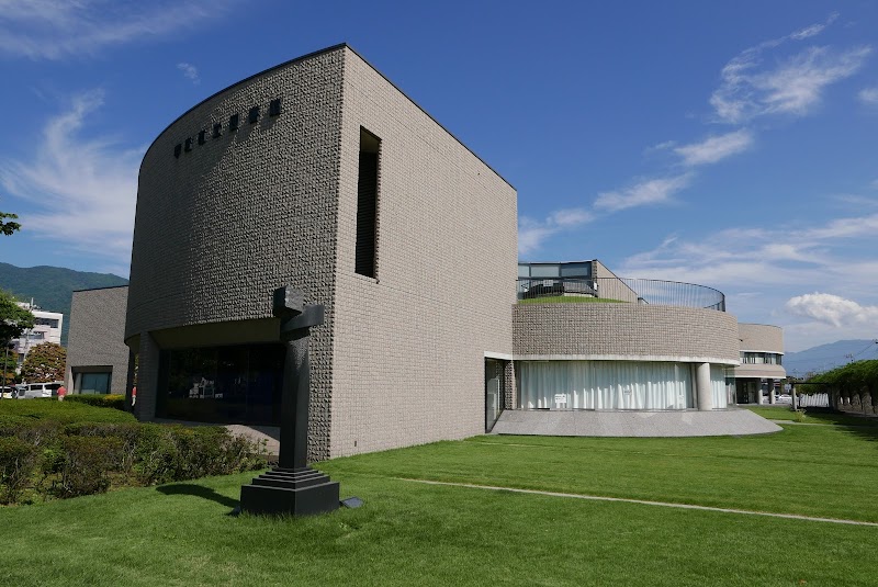 甲府市立図書館