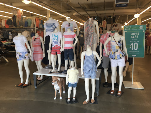 Clothing Store «Old Navy», reviews and photos, 1232 3rd Street Promenade, Santa Monica, CA 90401, USA