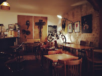 Atmosphère du Restaurant L’ Agence Bar à Paris - n°7