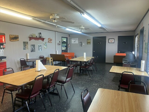 Barbecue Restaurant «Bar-B-Q Hut», reviews and photos, 594 Reynolds Rd, Glasgow, KY 42141, USA