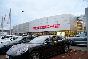 Porsche Centre Cologne image