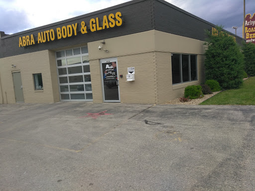 Auto Body Shop «ABRA Auto Body & Glass», reviews and photos, 5975 S Packard Ave, Cudahy, WI 53110, USA