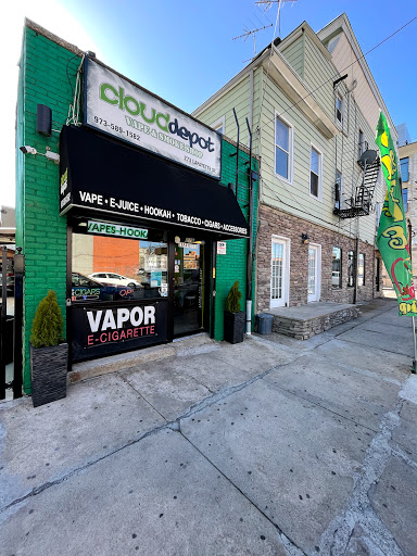 Tobacco Shop «Cloud Depot Vape & Smoke Shop», reviews and photos, 273 Lafayette St, Newark, NJ 07105, USA