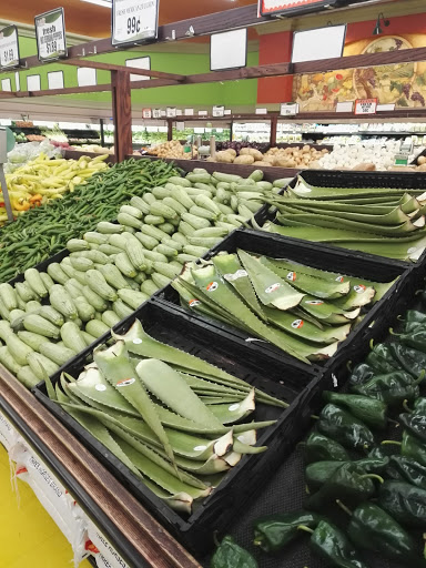 Grocery Store «Valli Produce of Glendale Heights», reviews and photos, 155 E N Ave, Glendale Heights, IL 60139, USA