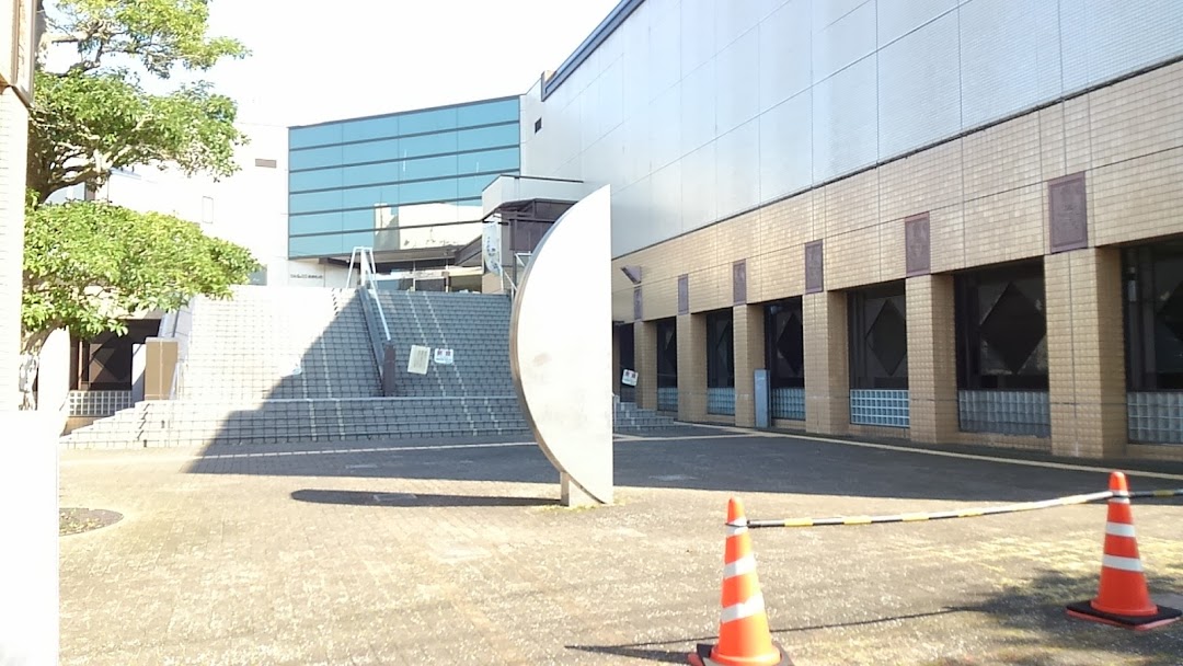 大牟田市立図書館