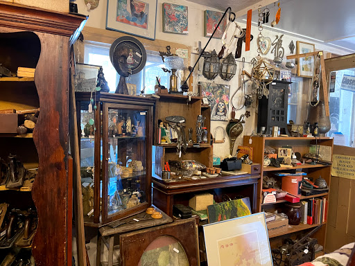 Used Furniture Store «Junk Shop», reviews and photos, 181 Albany Turnpike, Canton, CT 06019, USA
