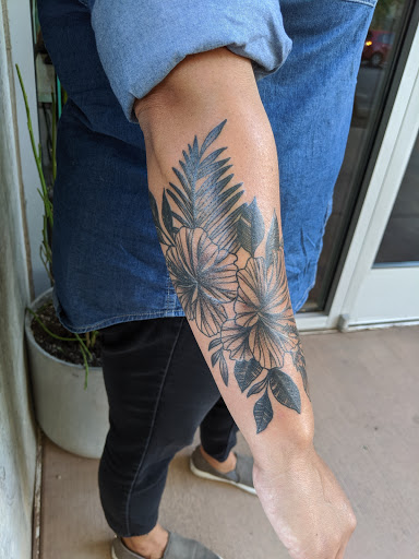 Tattoo Shop «27 Tattoo Studio», reviews and photos, 600 N 4th St, Phoenix, AZ 85004, USA