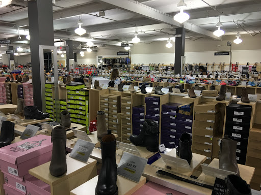Shoe Store «DSW Designer Shoe Warehouse», reviews and photos, 2500 Central Park Ave, Yonkers, NY 10710, USA