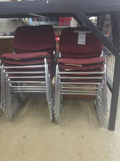 Thrift Store «Goodwill Store & Donation Center», reviews and photos, 675 W North Ave, Elmhurst, IL 60126, USA