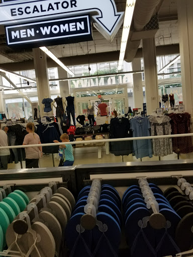 Clothing Store «Old Navy», reviews and photos, 511 Pine St, Seattle, WA 98101, USA