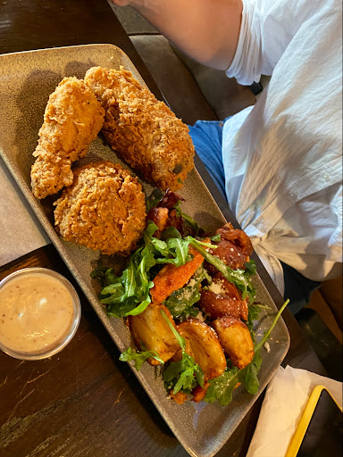 Pizza Restaurant «Market North End», reviews and photos, 474 N Old Woodward Ave, Birmingham, MI 48009, USA