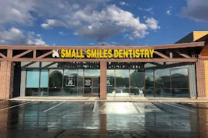 Small Smiles Dental Center image