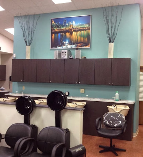 Hair Salon «HM Salon, LLC (aka Hair Management Salon)», reviews and photos, 5541 Bridgetown Rd, Cincinnati, OH 45248, USA