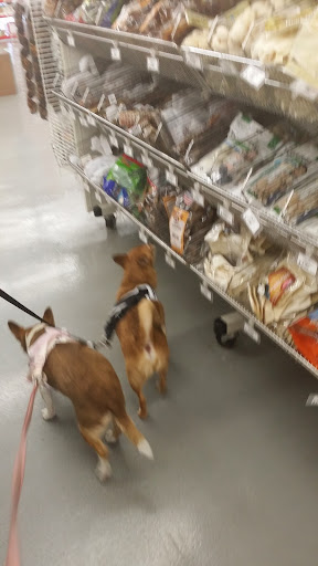 Pet Supply Store «Pet Food Express», reviews and photos, 372 Woodside Rd, Redwood City, CA 94061, USA