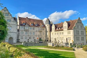 Schloss Schwöbber image