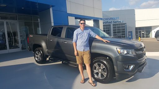 Chevrolet Dealer «Hall Chevrolet Chesapeake», reviews and photos, 3412 Western Branch Blvd, Chesapeake, VA 23321, USA