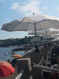 Photo n°60 de Maobi Beach à Saint-Raphaël ()