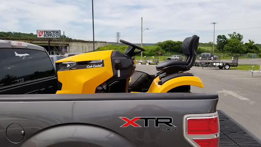 Home Improvement Store «Tractor Supply Co.», reviews and photos, 716 Mohawk St, Herkimer, NY 13350, USA