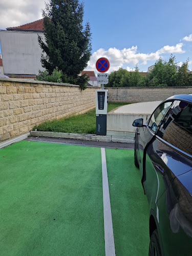 Borne de recharge de véhicules électriques Station de recharge pour véhicules électriques Épernay