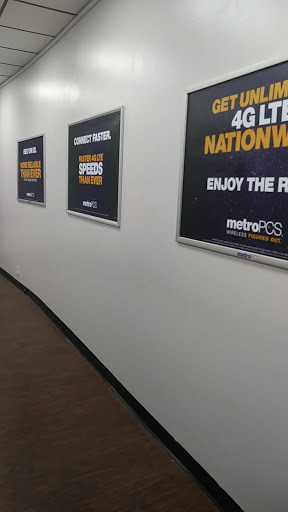 Cell Phone Store «MetroPCS Authorized Dealer», reviews and photos, 5529 Chester Ave, Philadelphia, PA 19143, USA