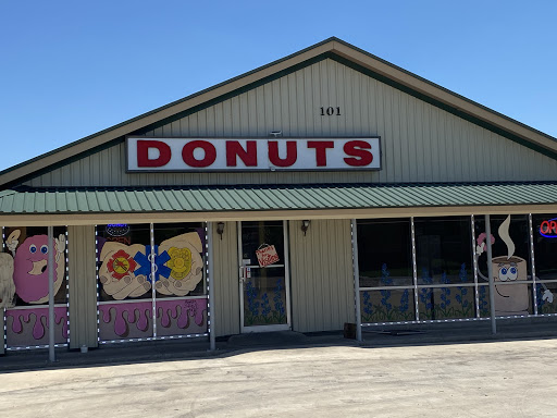 77 Donuts, 101 Becky Ln, Waxahachie, TX 75165, USA, 