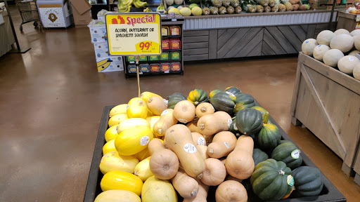 Grocery Store «Fresh Thyme Farmers Market- Bloomington IN», reviews and photos, 3600 W 3rd St, Bloomington, IN 47404, USA