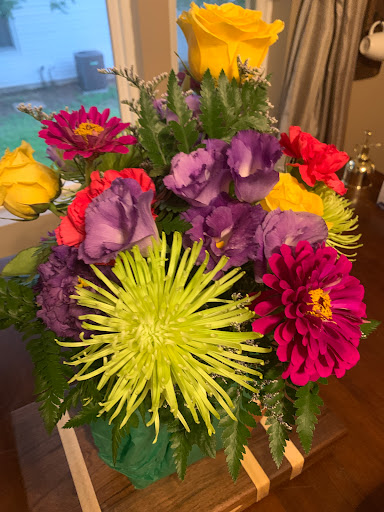 Florist «Lawrence Florist», reviews and photos, 927 N 2nd St, St Charles, MO 63301, USA