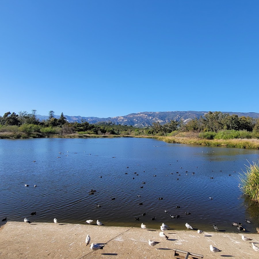 Lake Los Carneros Park