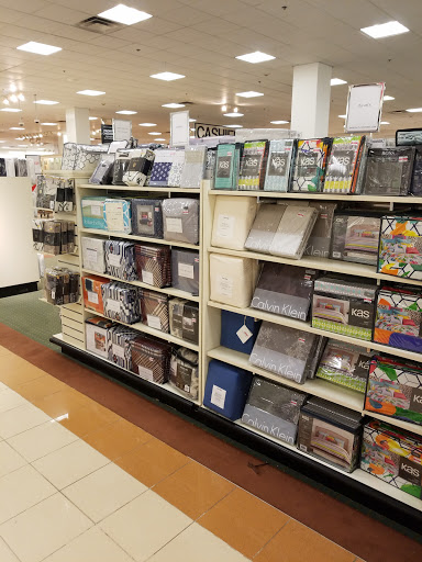 Department Store «Century 21 Department Store», reviews and photos, 1085 Old Country Rd, Westbury, NY 11590, USA