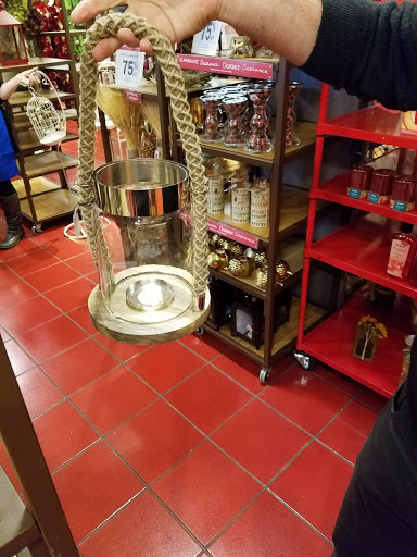 Home Goods Store «Pier 1 Imports», reviews and photos, 11211 SE 82nd Ave, Happy Valley, OR 97086, USA