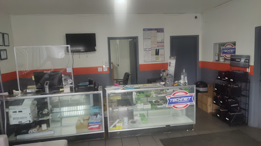 Auto Repair Shop «1 Stop Auto & Electronics», reviews and photos, 30070 S Dixie Hwy, Homestead, FL 33033, USA