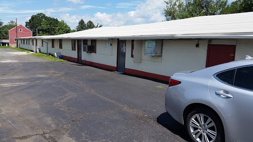 Gourmet Grocery Store «Whitehouse Shady Hollow Farm», reviews and photos, 12 42nd St, Whitehouse Station, NJ 08889, USA