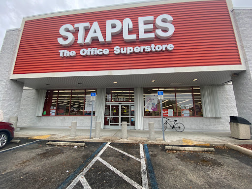 Office Supply Store «Staples», reviews and photos, 11806 Bruce B Downs Blvd, Tampa, FL 33612, USA