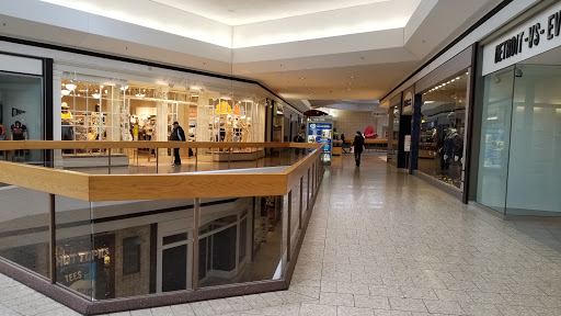 Shopping Mall «Lakeside Mall», reviews and photos, 14000 Lakeside Cir, Sterling Heights, MI 48313, USA