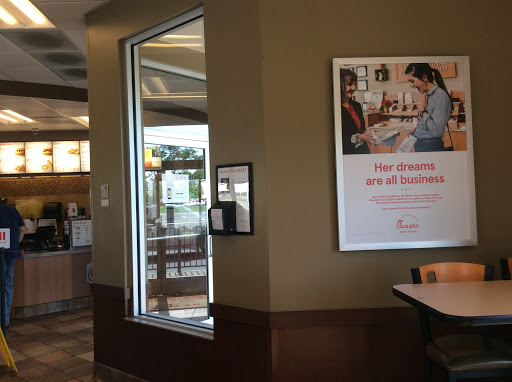 Fast Food Restaurant «Chick-fil-A», reviews and photos, 4250 Fort Campbell Blvd, Hopkinsville, KY 42240, USA