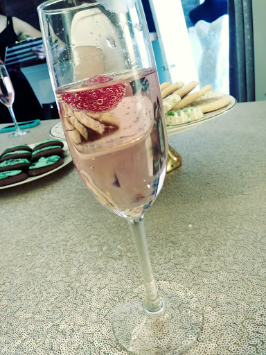 Bridal Shop «Pearl Bridal Boutique», reviews and photos, 3326 N 7th St, Phoenix, AZ 85014, USA