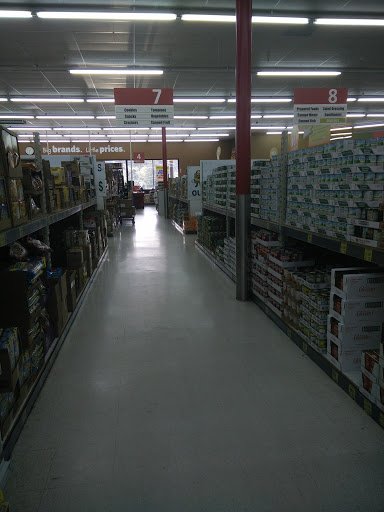 Grocery Store «Grocery Outlet Bargain Market», reviews and photos, 4157 NW U.S. 101 #101, Lincoln City, OR 97367, USA