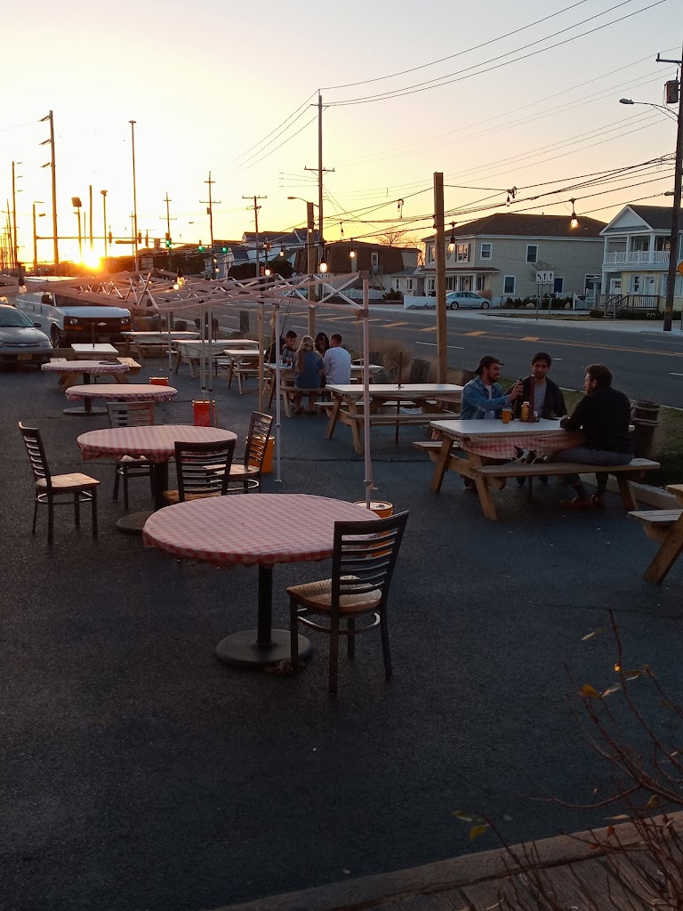 The Cove Restaurant - Bar - Package Goods 08203