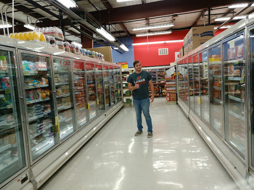 Grocery Store «H-E-B Grocery», reviews and photos, 2424 N 16th St, Orange, TX 77630, USA