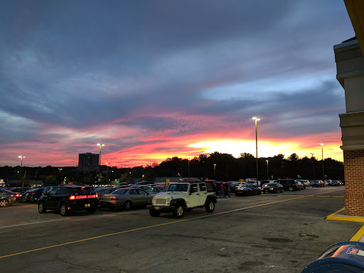 Shopping Mall «Ravenwood Shopping Center», reviews and photos, 910 Taylor Ave, Towson, MD 21286, USA