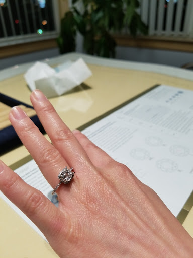 Jewelry Store «Barmakian Jewelers», reviews and photos, 300 Daniel Webster Hwy, Nashua, NH 03060, USA